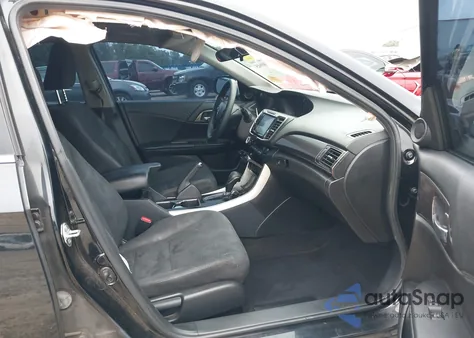 2017 Honda Accord Ex z USA, uszkodzony, nr VIN 1HGCR2F00HA035778